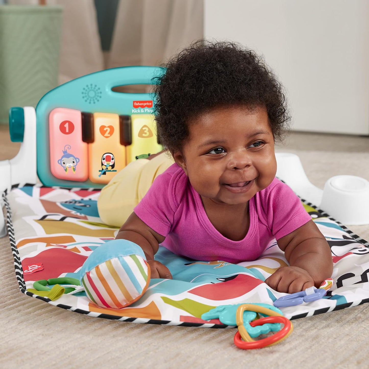 Fisher-Price Glow and Grow Kick &amp; Play Piano Gym, juguete musical portátil con etapas de aprendizaje inteligentes, edades 0+ meses, azul, versión en inglés Queens, HYH62