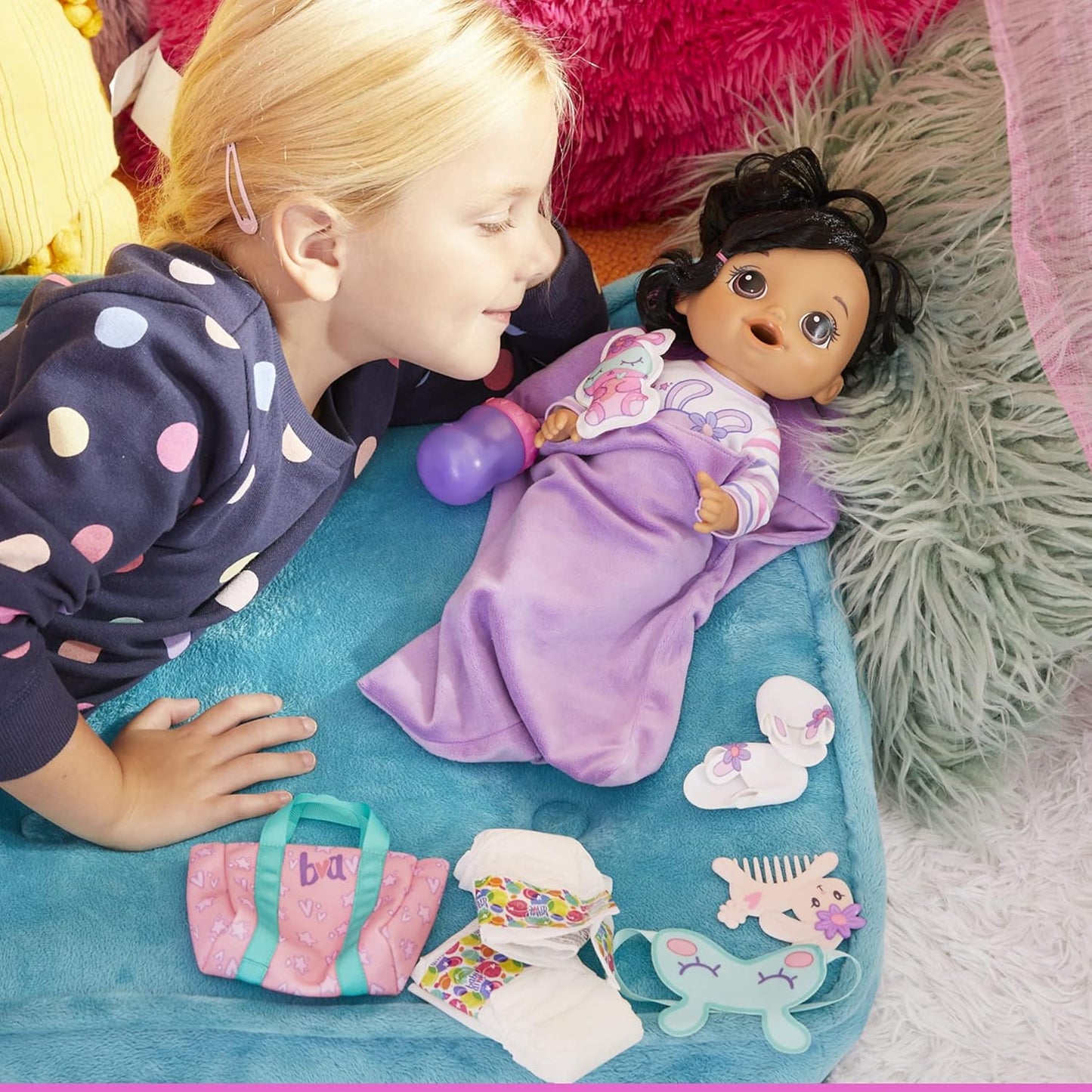 Baby Alive Bunny Sleepover Doll, muñecas de 12 pulgadas con tema de sueño, saco de dormir y accesorios para muñecas con temática de conejito, juguetes para niñas y niños de 3 años en adelante, cabello castaño (exclusivo de Amazon)