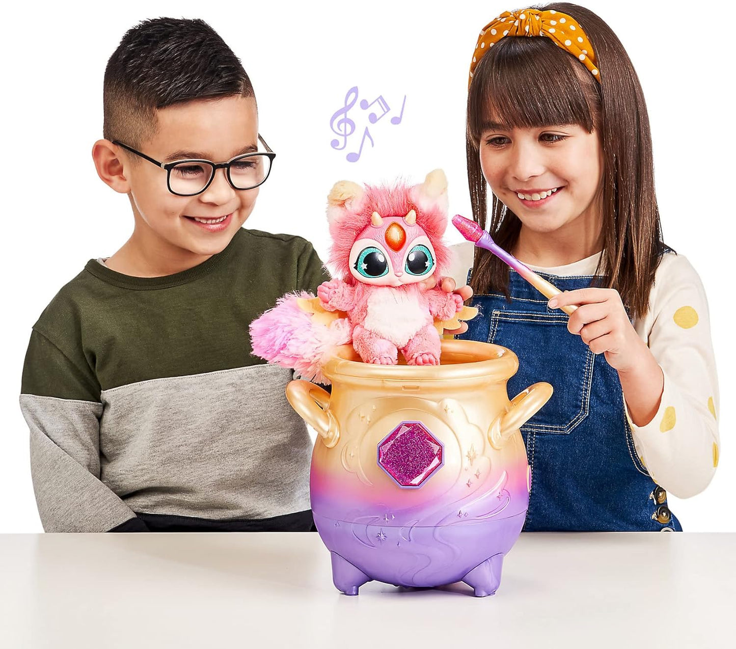 Magic Mixies Caldeirão de nebulização mágico com brinquedo de pelúcia interativo de 8 polegadas