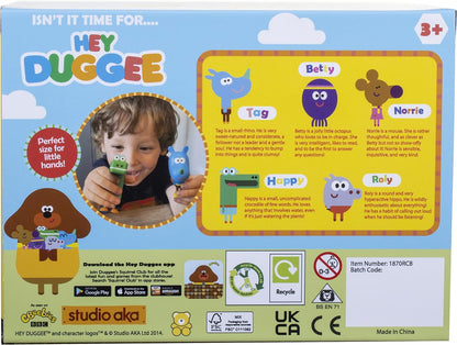 El juego de figuras de juguete Hey Duggee incluye a Duggee y sus ardillas. Juguetes perfectos para niños del programa de televisión CBeebies.