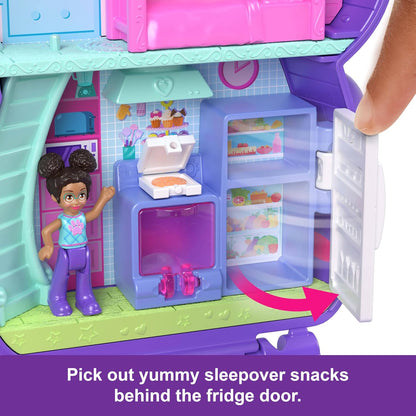 Polly Pocket Dolls e Playset, Sleepover Puppy Compact, brinquedo de viagem com 1 micro boneca, cães de estimação, acessórios de estilo de comida e moda, JCR38