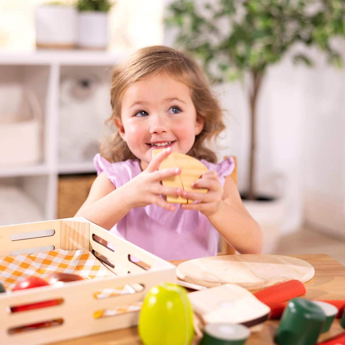 Melissa & Doug Corte de madeira Brincar Comida Brinquedos de comida de madeira Brinquedo Comida Brincar Comida Acessórios de cozinha 3+ Presente para menino de 3 anos, presente para menina de 3 anos