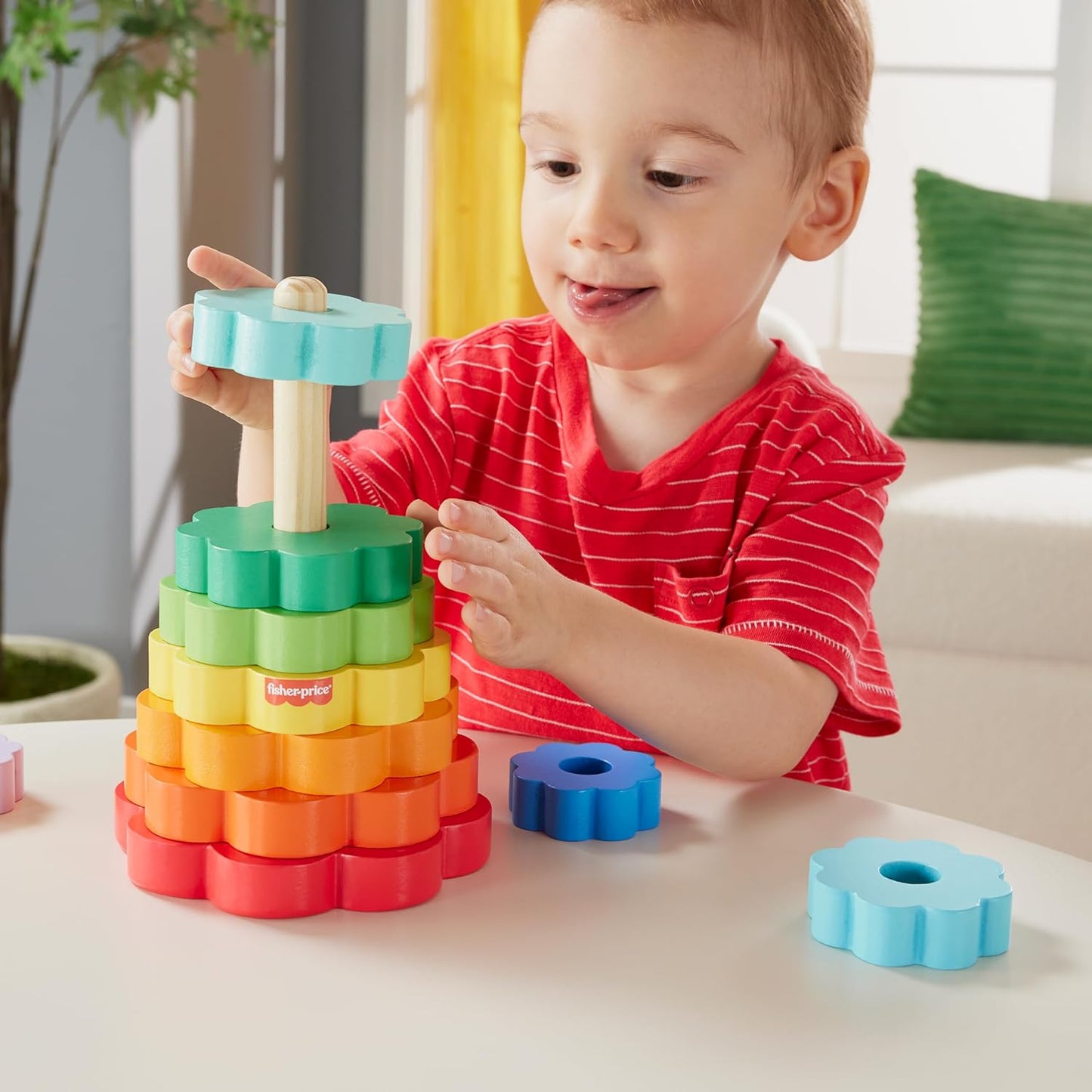 Fisher-Price Apilador de anillos de madera para niños pequeños, 10 piezas de madera para apilar juegos para niños a partir de 18 meses,