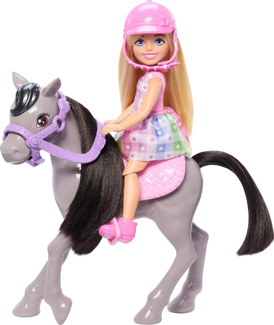 Barbie Chelsea - Juego de muñeca y caballo, incluye casco y accesorio para silla de montar, la muñeca se dobla a la altura de las rodillas para "montar" en un pony gris, HTK29