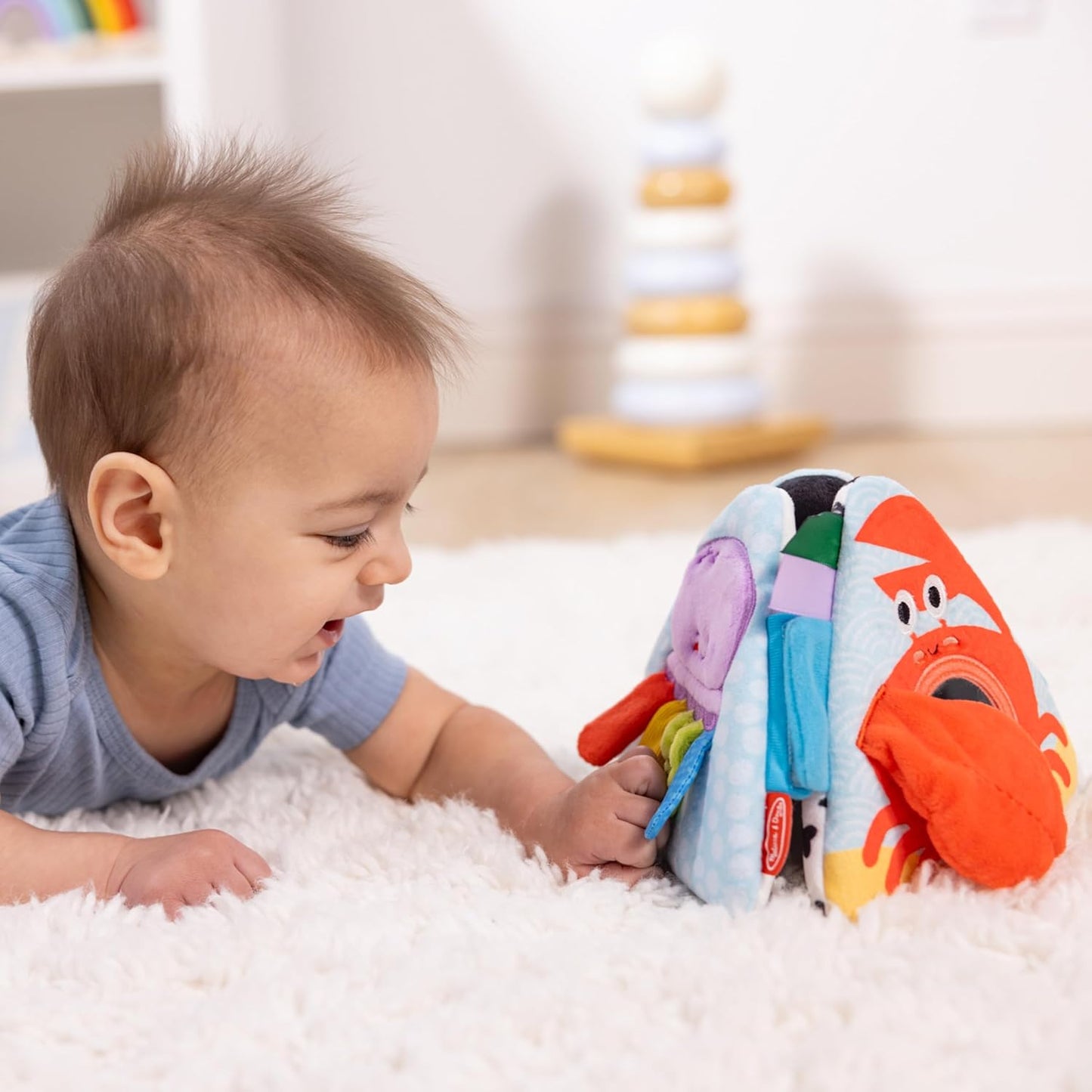 Melissa & Doug 50744 Ocean Tummy Time Triangle Bebê infantil, texturas sensoriais macias, espelho, brinquedo de chão para recém-nascidos até 6 meses de idade