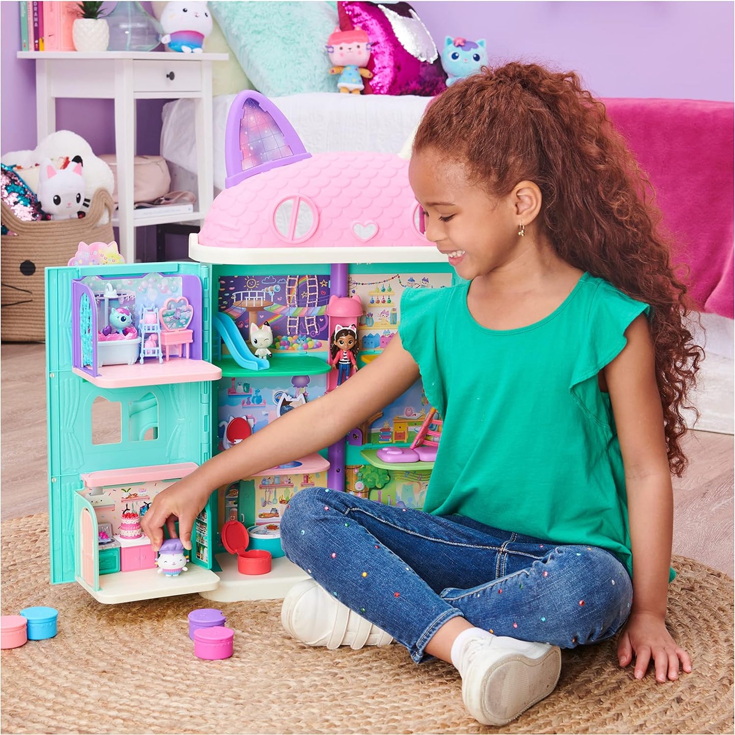 Gabby’s Dollhouse Bakey com Cakey Kitchen com figura e 3 acessórios, 3 móveis e 2 entregas, brinquedos infantis para maiores de 3 anos