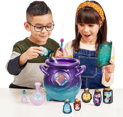 Magic Mixies - Caldeirão roxo mágico com névoa real com brinquedo interativo azul e de pelúcia de 8 polegadas, siga o livro de feitiços Adicione os ingredientes mágicos, quem você criará magicamente?