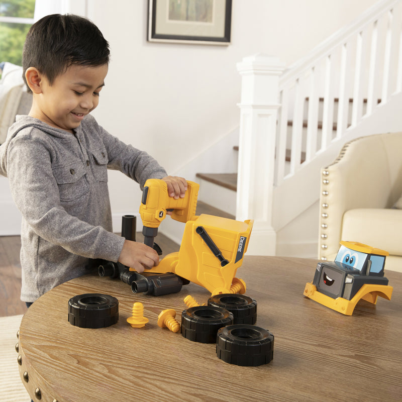 Tomy John Deere construye un camión volquete