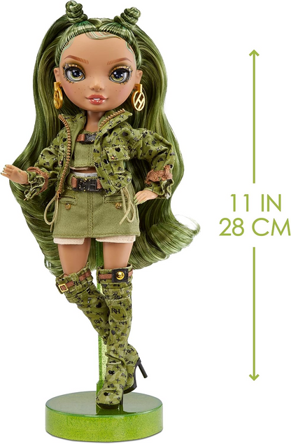 Rainbow High Boneca da moda - OLIVIA WOODS - Boneca verde camuflada - roupa da moda e mais de 10 acessórios coloridos para brincar - para colecionadores e crianças de 4 a 12 anos