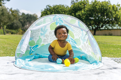 Infantino Piscina de bolinhas com dossel de proteção UV e rede mosquiteira