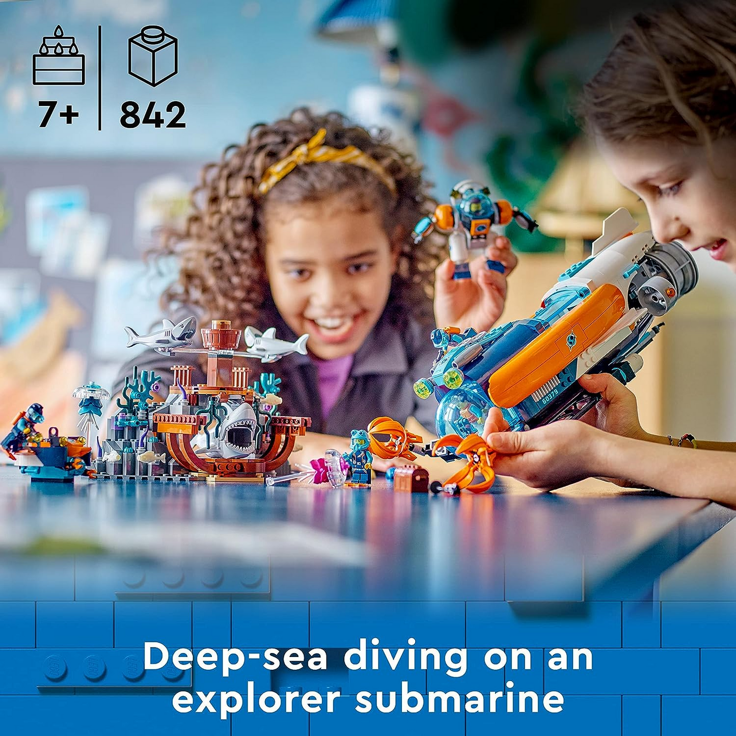 LEGO  60379 Brinquedo Submarino City Deep-Sea Explorer, Conjunto Oceano Subaquático com Drone, Figuras de Tubarão, Naufrágio e Minifiguras de Mergulhador, Presente de Aniversário para Crianças, Meninos e Meninas com mais de 7 anos