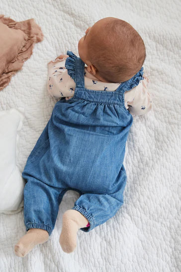 |BabyGirl| Conjunto De Macaquinho Jeans Para Bebê e Body De Manga Comprida (0 meses a 2 anos)