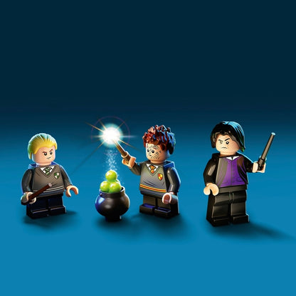 LEGO - Momento de Harry Potter en Hogwarts: set de construcción de clase de pociones 