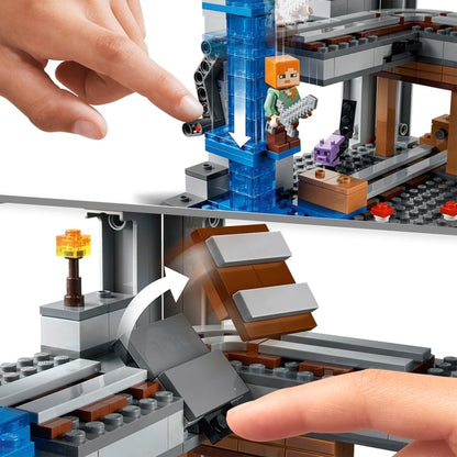 LEGO 21169 Minecraft Primera Aventura Set de Construcción 