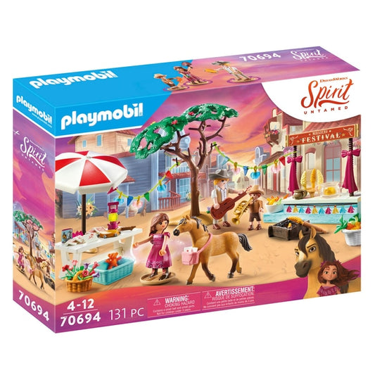 Playmobil 71357 Cavalos da Cachoeira - Farrier Ben e Aquiles, cuidados