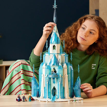 LEGO 43197 - Brinquedo de construção da princesa Disney, o castelo de gelo