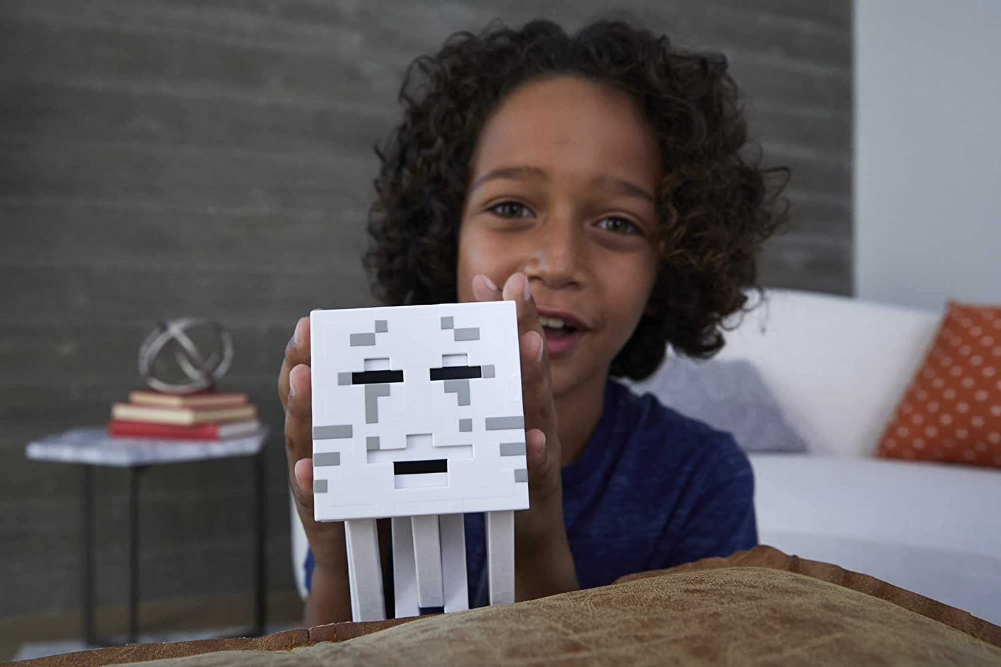 Minecraft Figura Fireball Ghast, personagens de videogame pixelados autênticos, brinquedo de ação para criar, explorar e sobreviver, presente colecionável para fãs de 6 anos ou mais