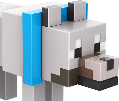 Minecraft Build Wolf Action Figure, 3,25 pol., com 1 peça Build-a-Portal e 1 acessório, brinquedo de construção inspirado em videogame, presente colecionável para fãs e crianças de 6 anos ou mais