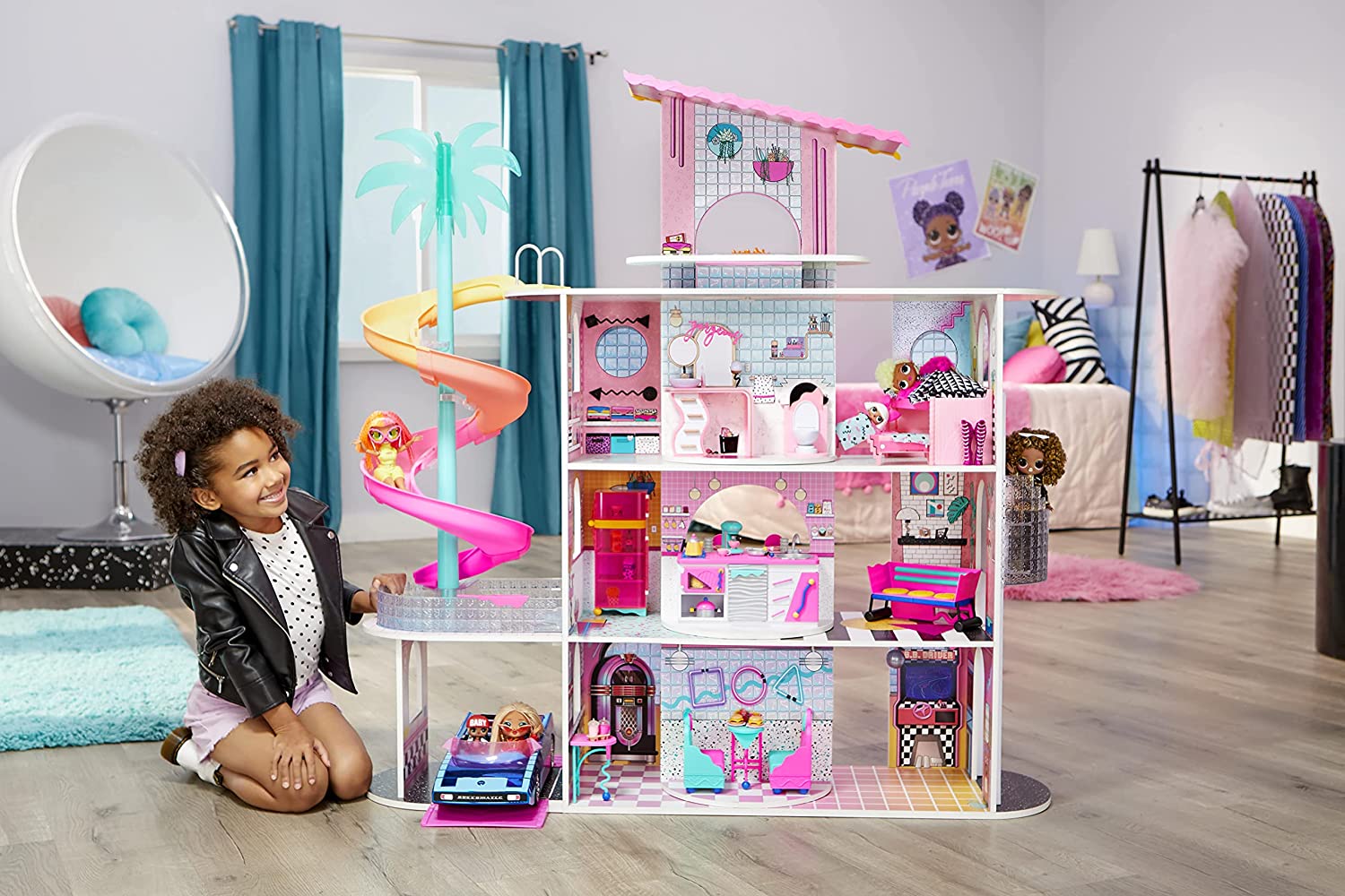 Surprise dollhouse hot sale