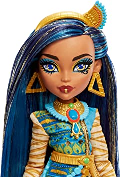 Monster High Doll, Cleo De Nile com Acessórios e Cachorro de Estimação, Boneca Fashion Posável com Cabelo Mechas Azul, HHK54