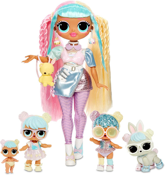 L.O.L Surpresa OMG Bon Bon Família com mais de 45 surpresas, incluindo Candylicious OMG Doll, Bon Bon, Bling Bon Bon, Lil Bon Bon, Hop Hop, Acessórios e Playset Dobrável