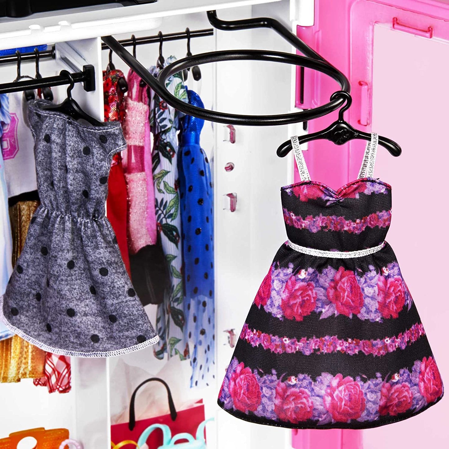 Barbie Fashionistas Ultimate Closet & Boneca