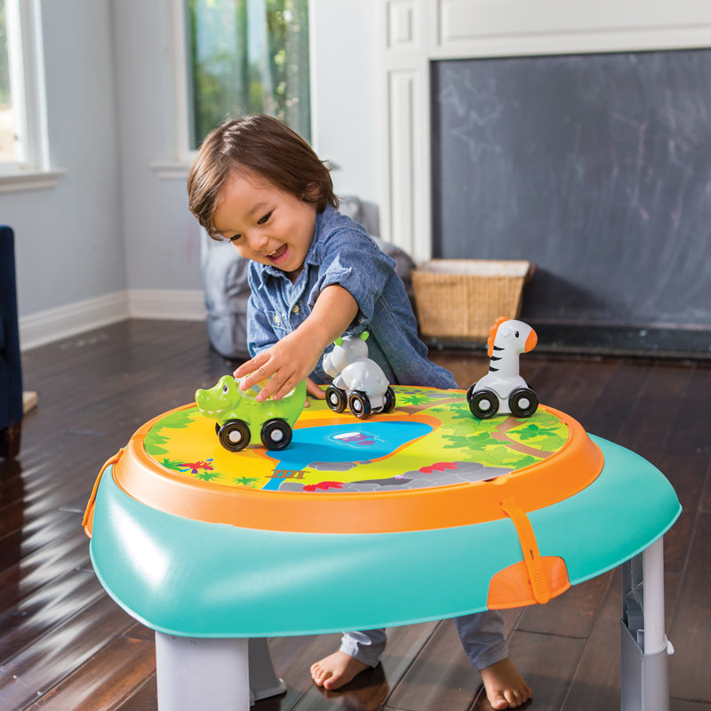 Infantino Sit, Spin & Stand Entertainer, assento 360 e mesa de atividades