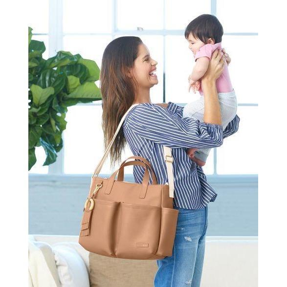 Greenwich simply chic outlet diaper tote